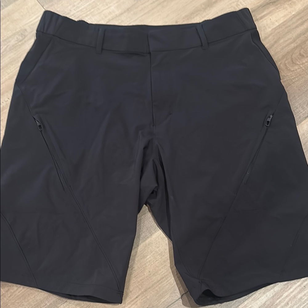 Lululemon Unlined Men's Black Shorts